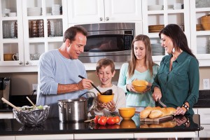 Family-with-Teens-Cooking